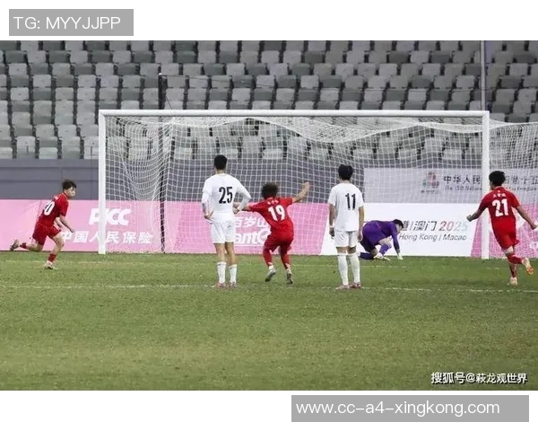 鲁媒报道泰山队海口冬训首阶段新星依木兰等三人将缺席