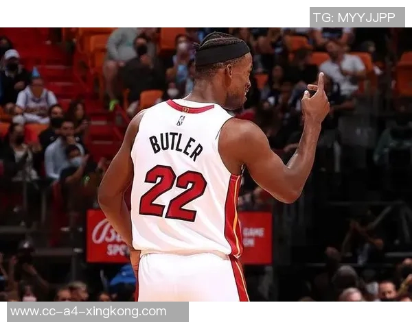 埃奇库姆半场表现低迷仅得4分3板5助3断1帽手感依旧未到位