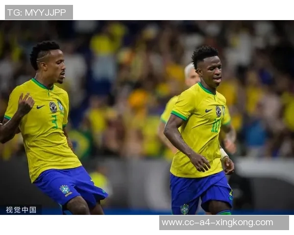 莫伦特斯谈维尼修斯与门将碰撞事件强调偶然性并分享个人经历